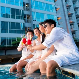 Pool Bar Vinpearl Discovery Greenhill Phu Quoc