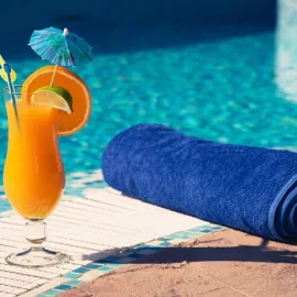 Pool Bar Vinpearl Discovery Greenhill Phu Quoc