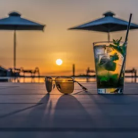 Pool Bar Vinpearl Discovery Greenhill Phu Quoc