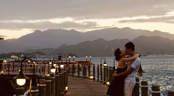 hinh anh Bo tui bi kip du hi VinWonders Nha Trang cung sao Viet
