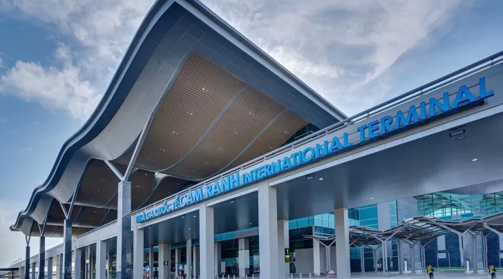 Từ sân bay Nha Trang đến Vinpearl 