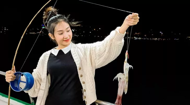 Câu mực đêm Phú Quốc