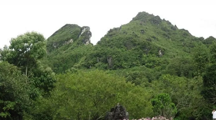 núi Quyết