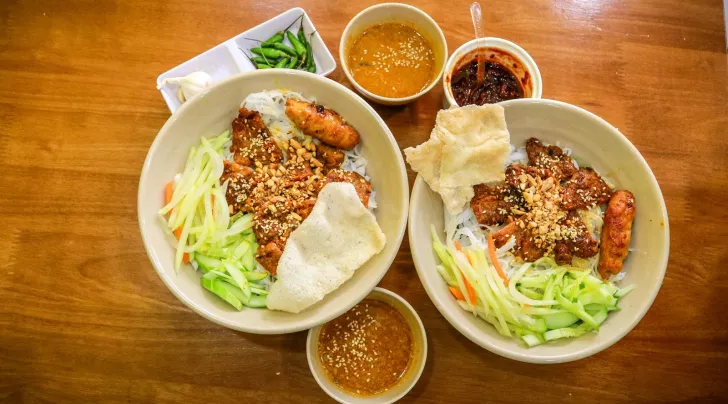 Bún thịt nướng Huế