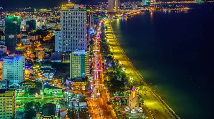 biển Nha Trang về đêm