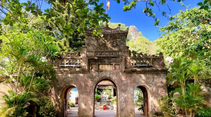 Tam Thai Pagoda