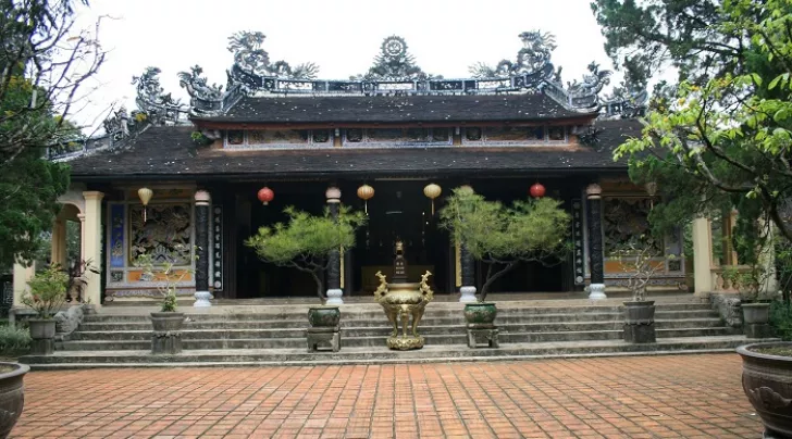 Tu Hieu pagoda