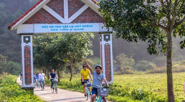 Làng Việt Hải Cát Bà