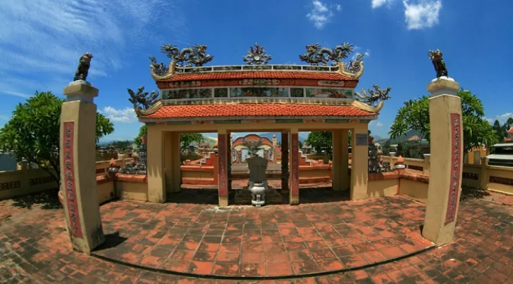 mộ Ông Ích Khiêm Đà Nẵng