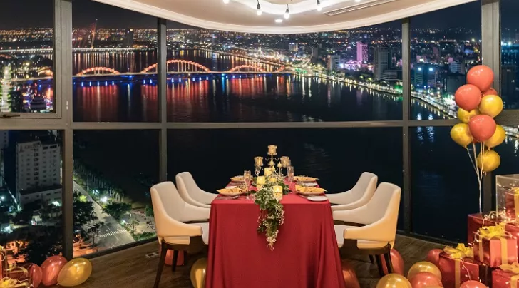 dining in the sky