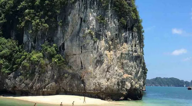 Bãi tắm Vạn Bội