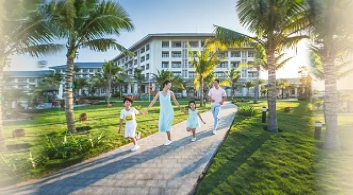 Vivu du xuân đầy may mắn với bộ ba miễn phí từ Vinpearl Discovery Cửa Hội 