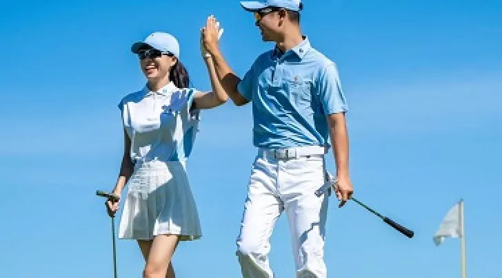 Dáng đứng đánh golf chuẩn