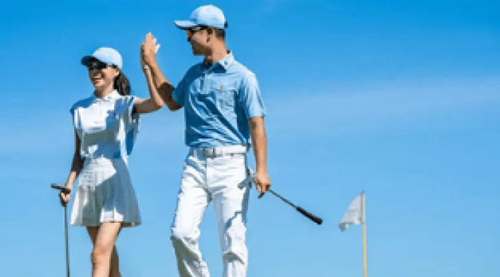 Khóa học golf bao nhiêu tiền