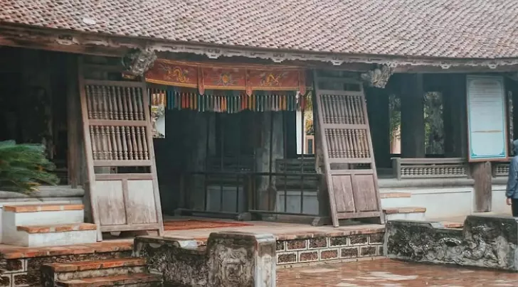 Duong Lam Ancient Village
