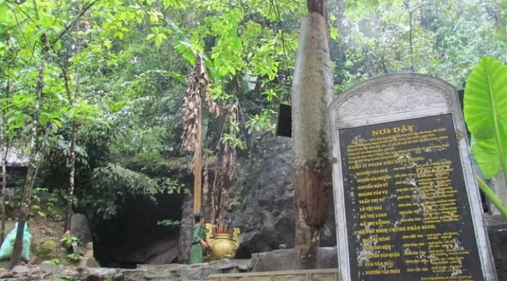 Eight Ladies Cave