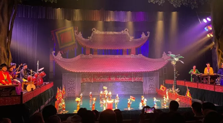 탕롱 수상인형극장