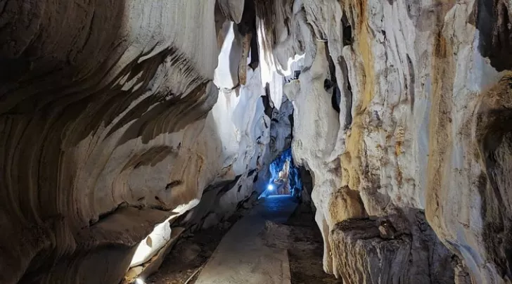 Trung Trang Cave