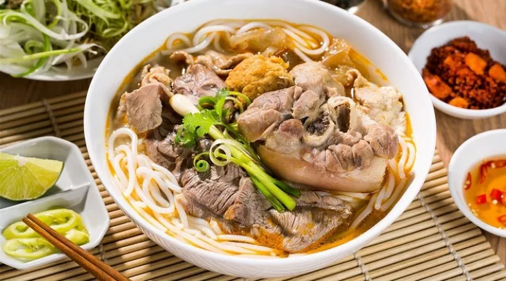 Bún bò Nha Trang
