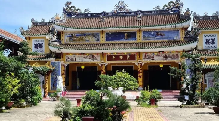 Phap Bao Pagoda