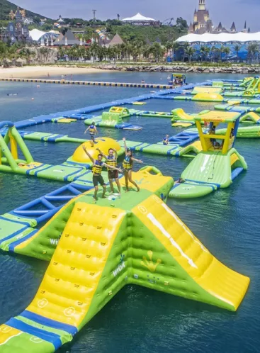 Splash Bay
