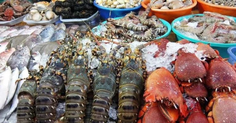 门炉海鲜市场
