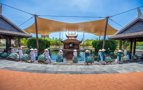 Hinh-anh-VinWonders-Nam-Hoi-An-Dao-van-hoa-Quang-truong-van-hoa-Show-Ve-Ben-so-2