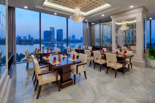 Hinh-anh-Vinpearl-Condotel-Riverfront-Da_Nang-Han_River_Restaurant11
