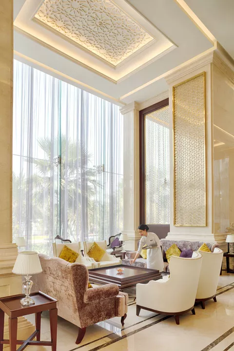 Hinh-anh-Vinpearl-Condotel-Riverfront-Da_Nang-Lounge_Bar1