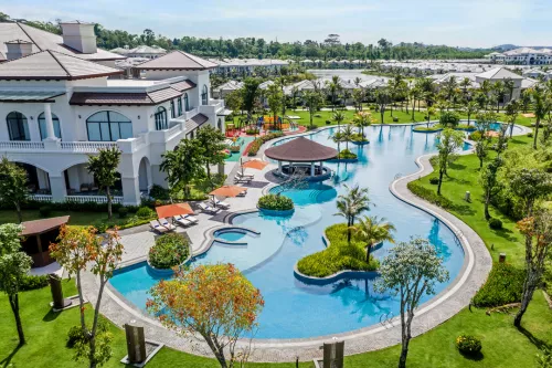 Hinh-anh-Vinpearl-Discovery-Greenhill-Phu-Quoc-Club_house_The_Forest