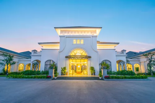 Hinh-anh-Vinpearl-Discovery-Ha-Tinh-Facade