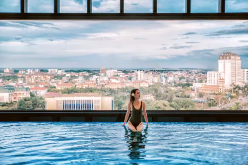 Hinh-anh-Vinpearl-Hotel-Hue-Pool-23