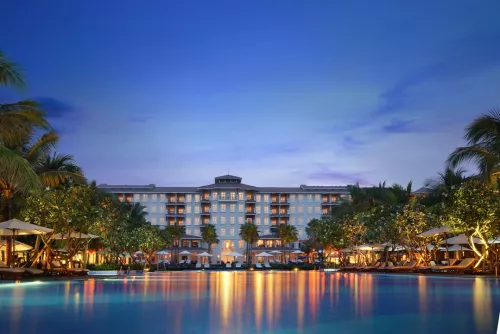 Hinh-anh-Vinpearl-Luxury-Da-Nang-Pool1