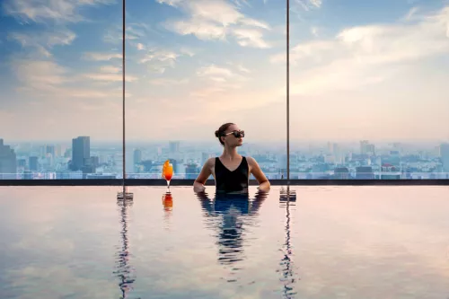 Hinh-anh-Vinpearl-Luxury-Landmark81-Pool_7
