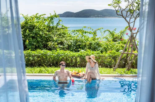 Hinh-anh-Vinpearl-Luxury-Nha-Trang-Villa-Pool-2