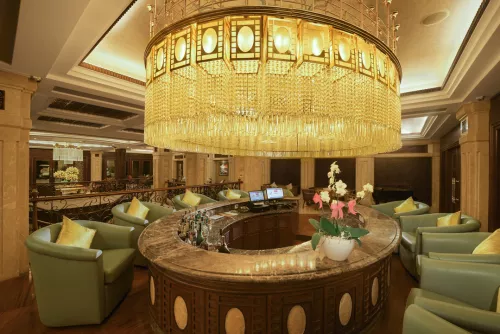 Hinh-anh-Vinpearl-Luxury-Nha-Trang_Lobby_Bar1