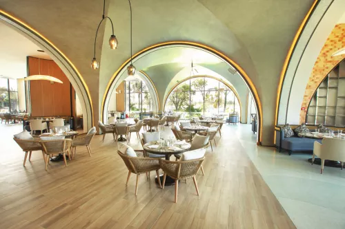 Hinh-anh-Vinpearl-Resort-&-Gofl-Nam-Hoi-An_Lantern3