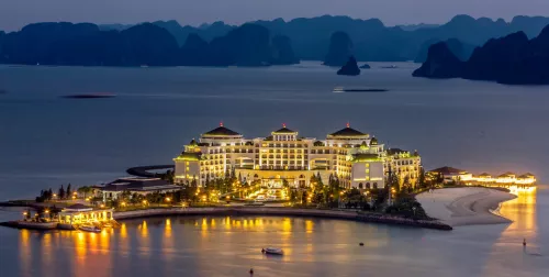 Hinh-anh-Vinpearl-Resort-&-Spa-Ha-Long-Facade15