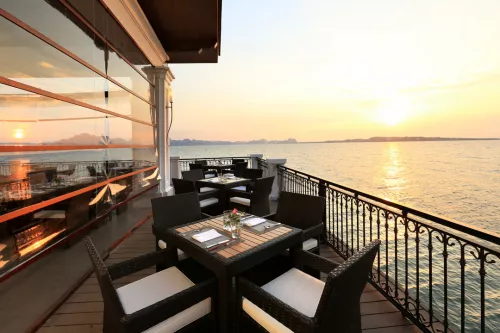 Hinh-anh-Vinpearl-Resort-&-Spa-Ha-Long_Pavilion1