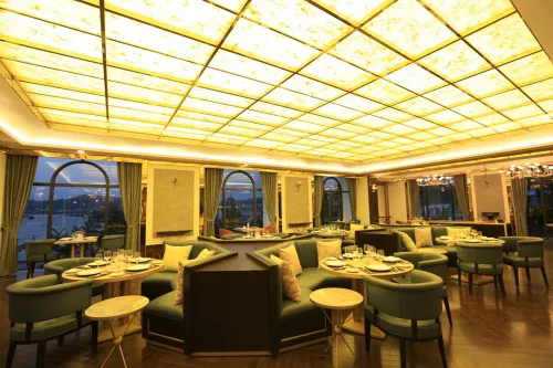 Hinh-anh-Vinpearl-Resort-&-Spa-Ha-Long_Akoya5