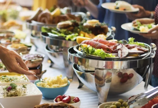 Buffet Vinpearl Nha Trang