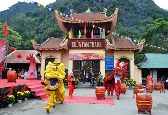 lễ hội chùa Tam Thanh