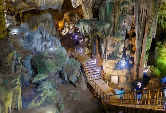 Tien Son Cave