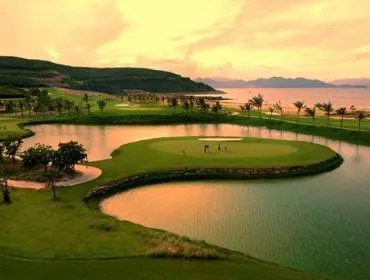 Vinpearl Luxury Nha Trang and Vinpearl Luxury Da Nang were internationally honored